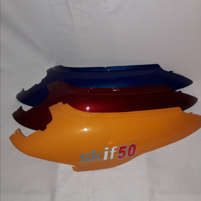 Задний боковой обтекатель Stels Skif левый