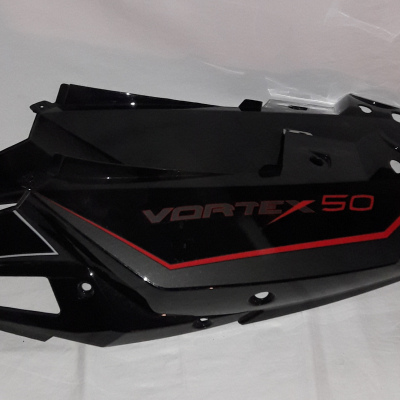 Задний боковой обтекатель  Stels Vortex левый черный